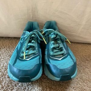 Hoka tracer trail running shoes